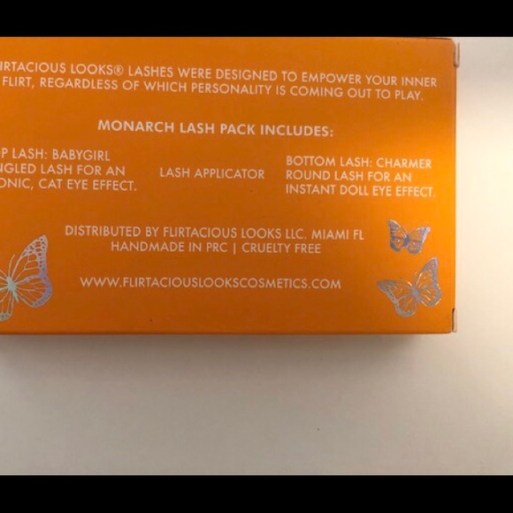 Lash pack, BNIB - Picture 2 of 2